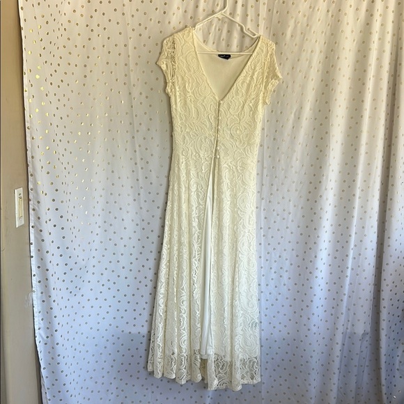 Chesley Ivory Lace Maxi Dress - Picture 1 of 14